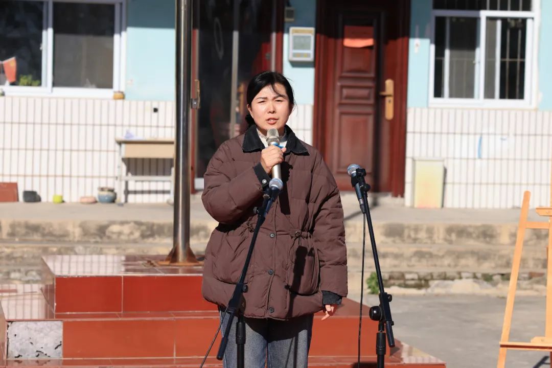 304永利集团师生走进良水寨小学支教