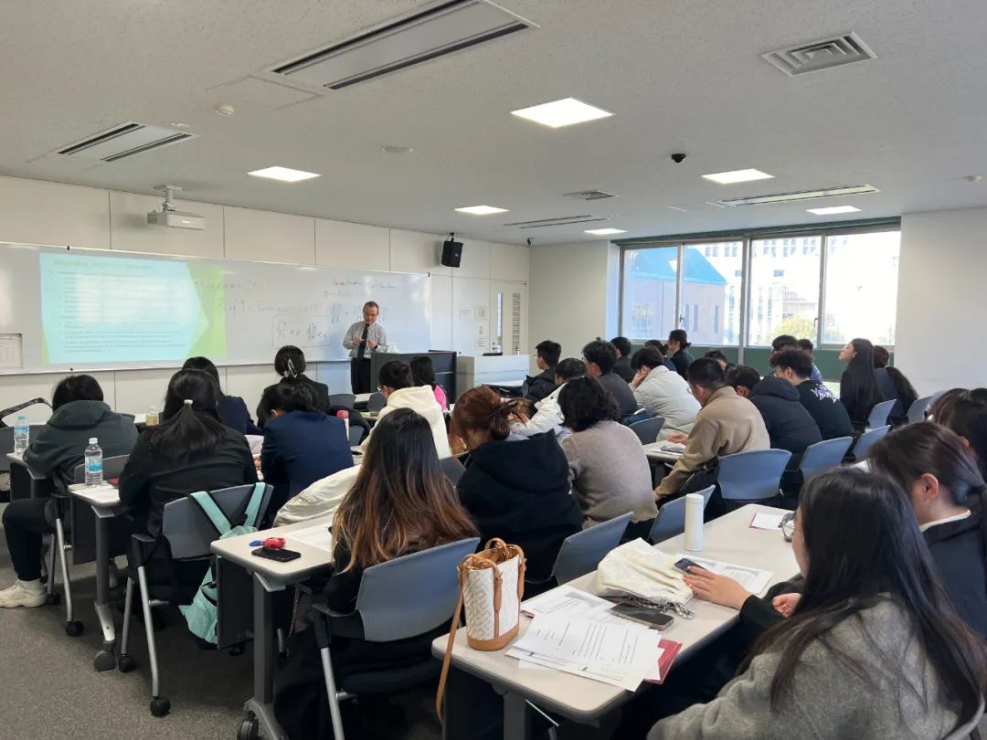 和304永利集团优秀学子一起看世界