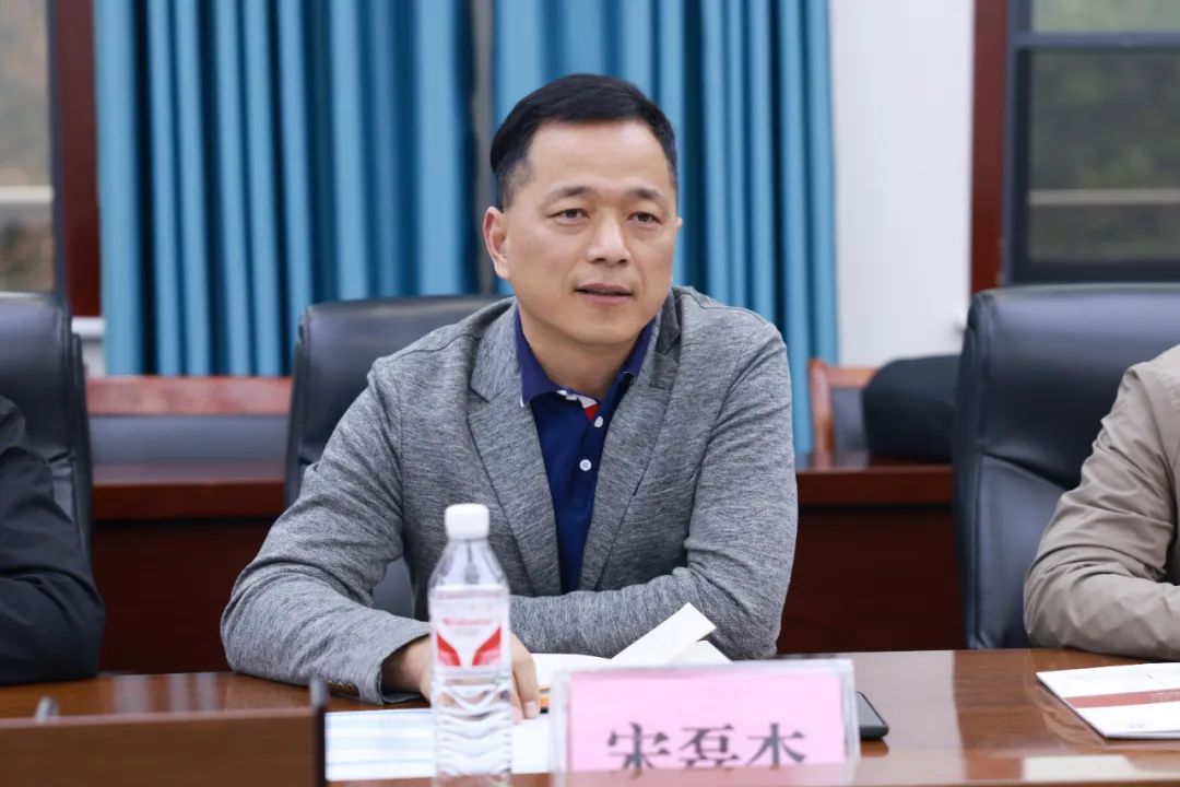 宁波市鄞州区人才服务中心暨宁波企业代表莅临304永利集团洽谈合作